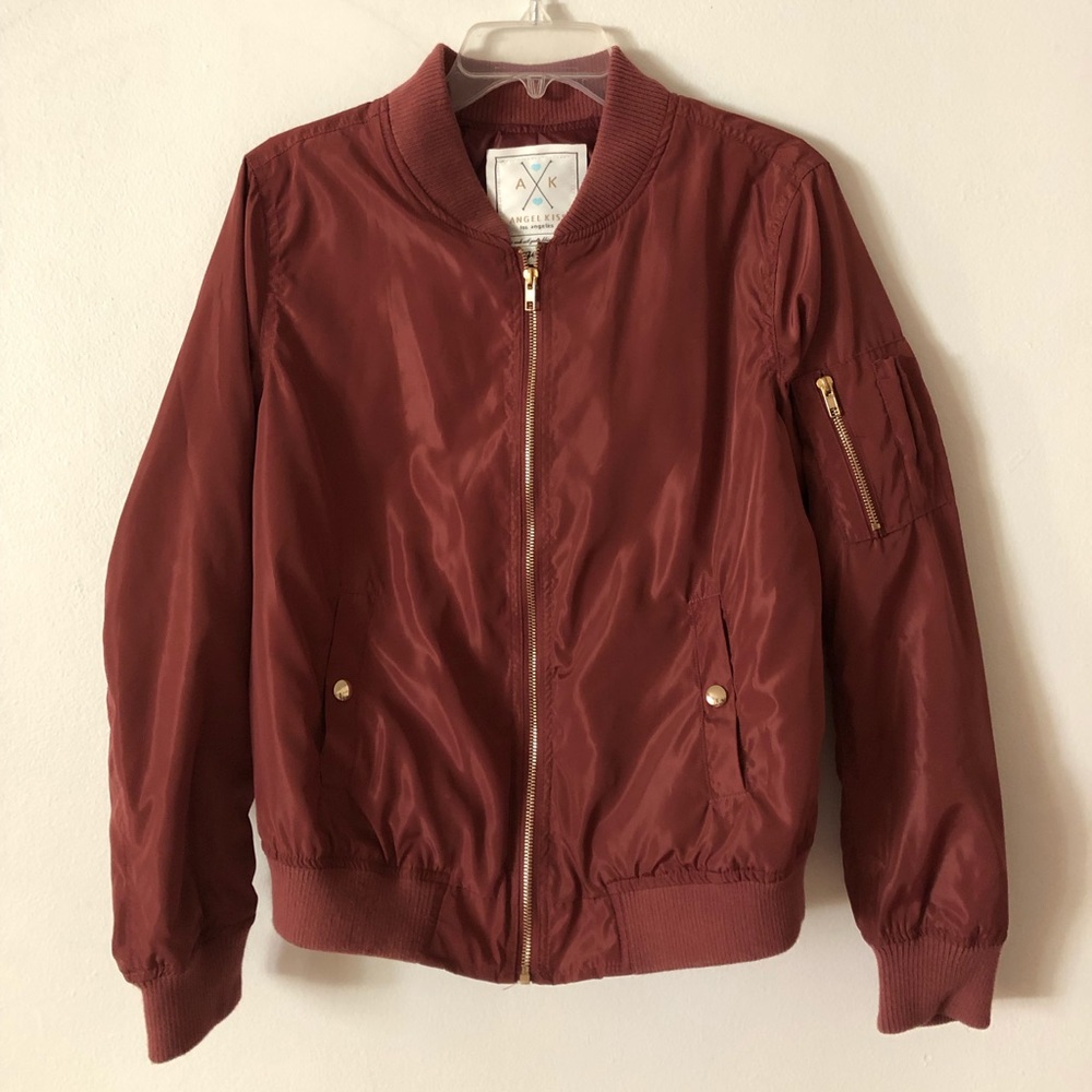 Mauve bomber jacket with gold details